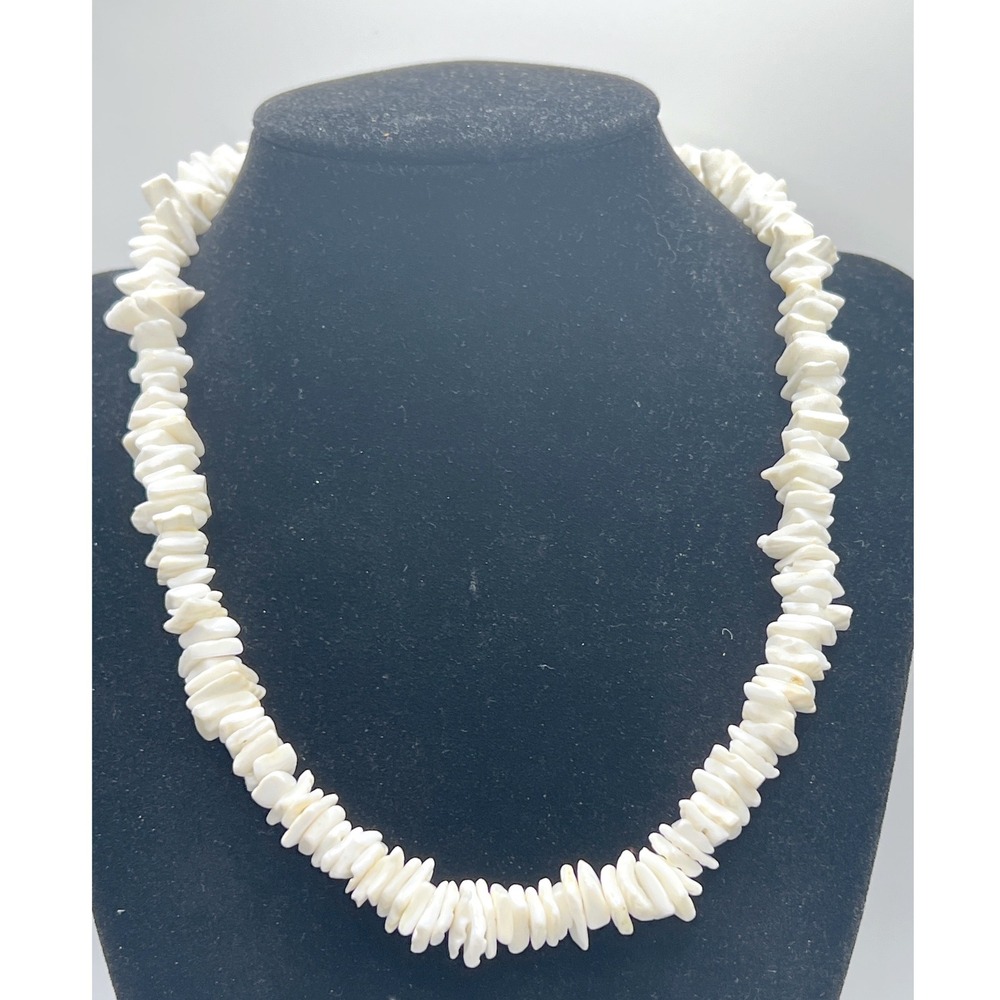 Vintage White Shell Chip Necklace 18" Natural Beach‎ Boho Surfer Style